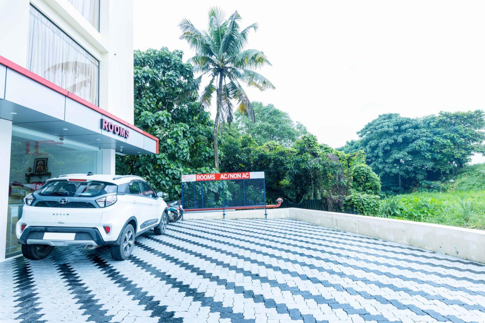 Treebo Airsuite Airport Hotel Kochi Екстериор снимка