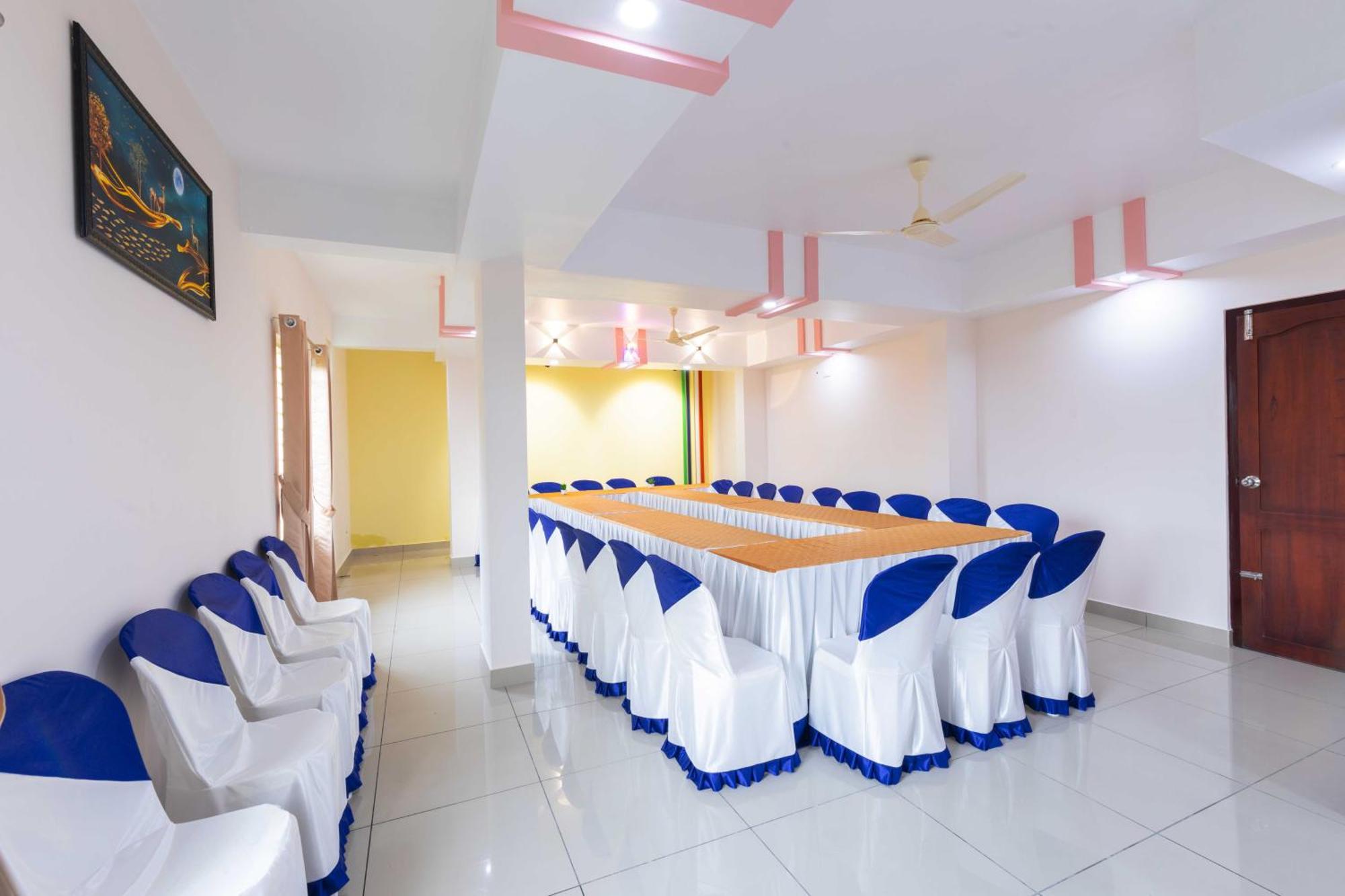 Treebo Airsuite Airport Hotel Kochi Екстериор снимка