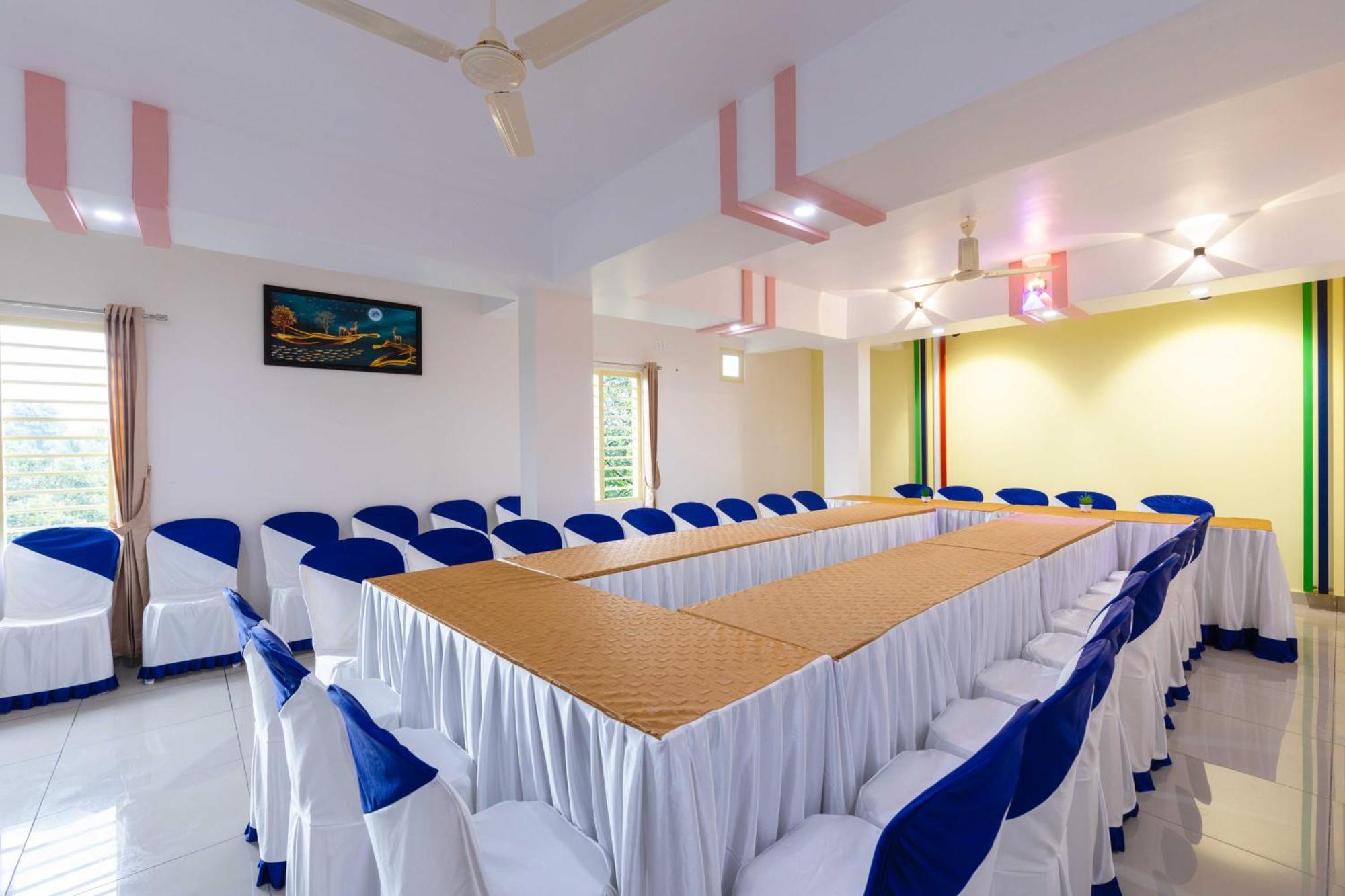 Treebo Airsuite Airport Hotel Kochi Екстериор снимка